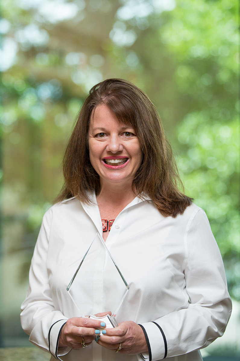 Photo of Laurie LoRe-Gussak accepting Florida Association of the Year Award for 2019